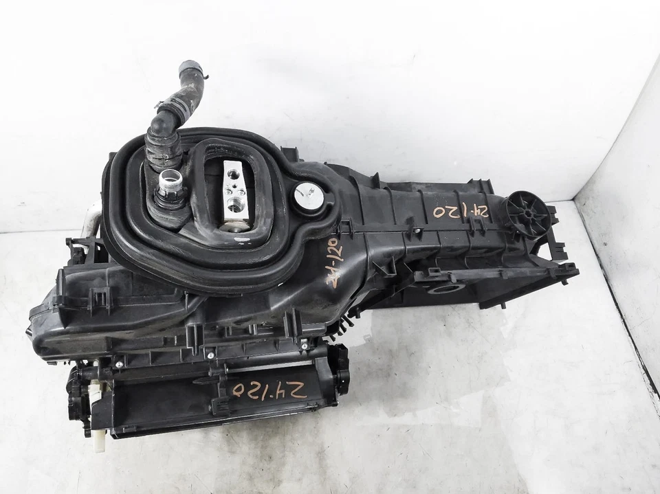 2018-2019 Volkswagen Tiguan Front Hvac Ac Heater Core 5Qm-816-005-F *Se - Image 2 of 4