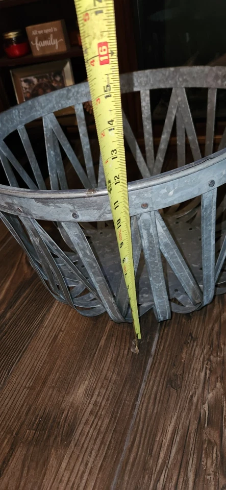 Juego de Cestas de Metal Galvanizado 2 14", 18" Calidad Hecho con Almohadillas en la Parte Inferior "Arlene" Foto 3 de 4