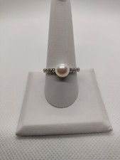 Beautiful Sterling Silver Simulated Pearl CZ Ring Size 10 025