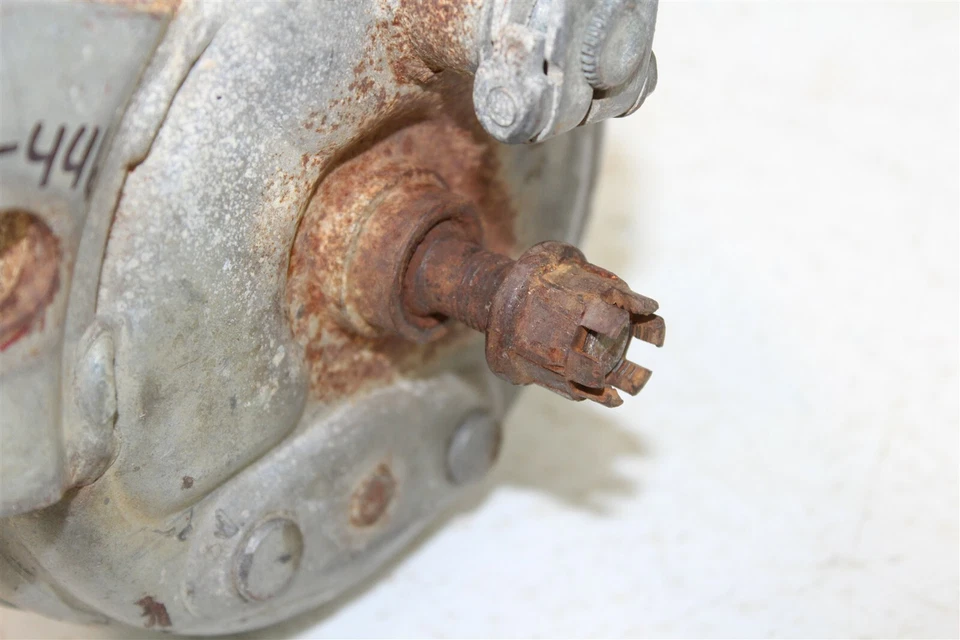 1984 Honda ATC 125M Front Hub Front Axle Axle Housing - Image 4 of 4