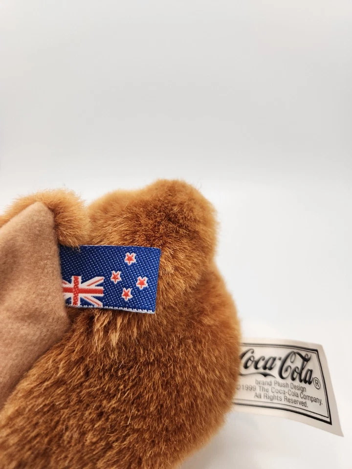 1999 Coca Cola International Bean Bag Plush Kelp Kiwi New Zealand Stuffed animal - Image 4 of 4