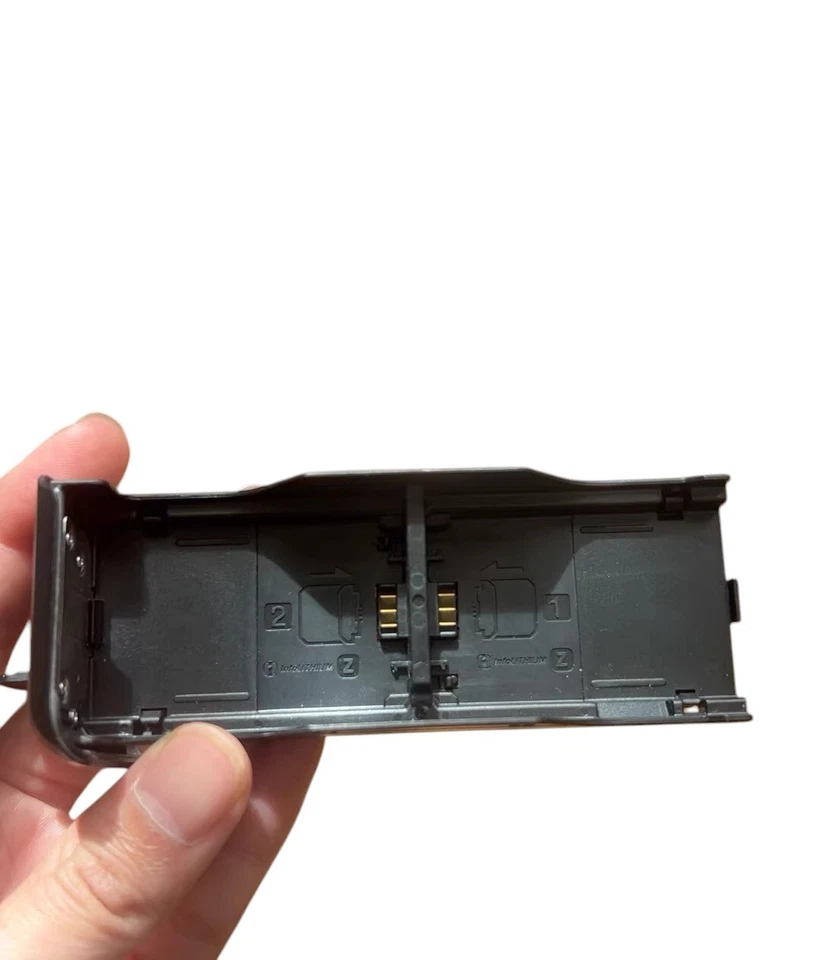 Genuine Digital Camera Battery Vertical Grip For SONY α9/α7R III/α7 II VG-C3EM - Image 2 of 4