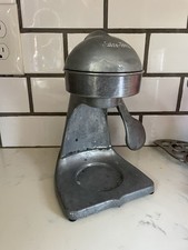 Juice King Vintage Manual Citrus Press Juicer Metal Collectible Kitchen Tool