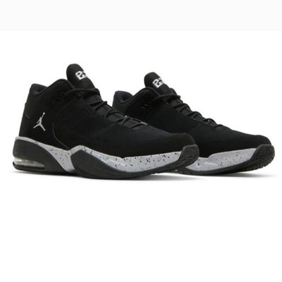 Jordan Max Aura 3 in a black and wolf grey