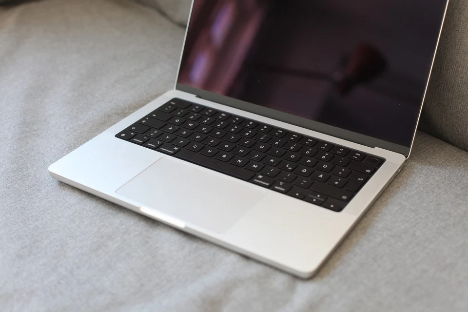 Apple MacBook Pro 14" M4 · 24GB · 512GB, Foto 2 von 5