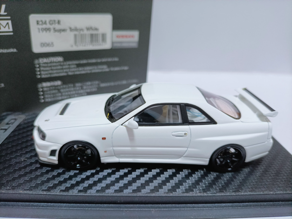 1/43 (R32)White/1/43Mine's(R34) Black 2台 1/43 MINE'S R34 Demo Car – builtbylegends