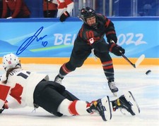 SARAH FILLIER SIGNED TEAM CANADA 2022 OLYMPICS GOLD 8X10 PHOTO PROOF