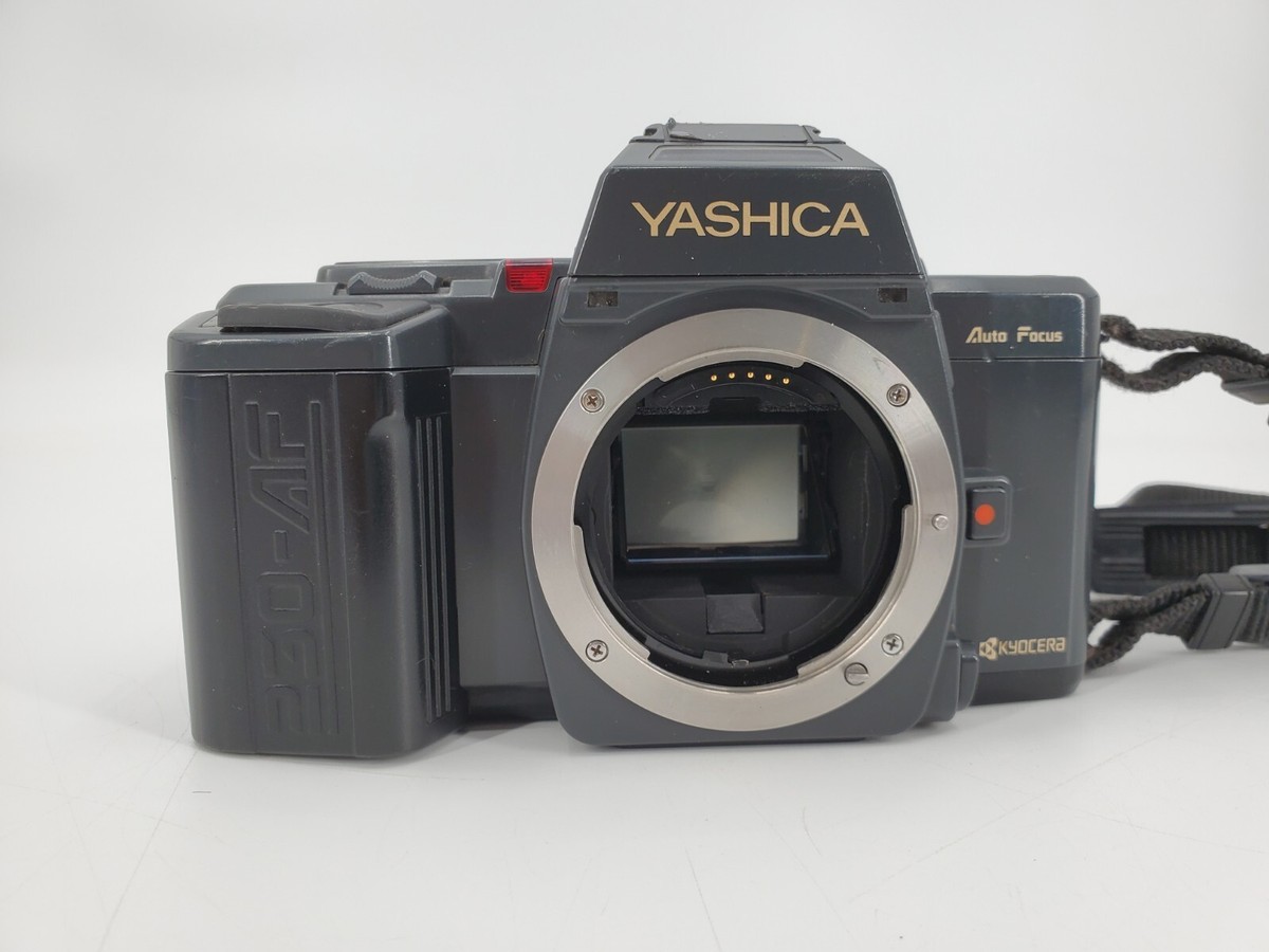 フィルムカメラ KYOCERA 230-AF 京セラ230AF (KYOCERA 230AF) | Camera Museum by awane-photo.com