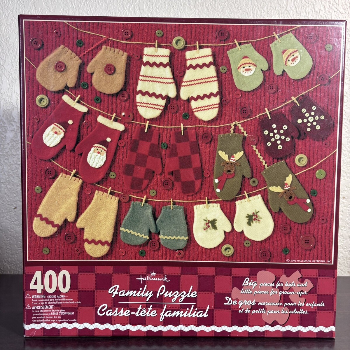 Hallmark 400 Interlocking Pieces Vintage Jigsaw Wooly Mittens