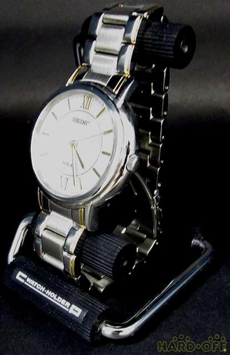 Seiko V181-0AD0 Stainless Steel Silver Gold Solar Mens Watch