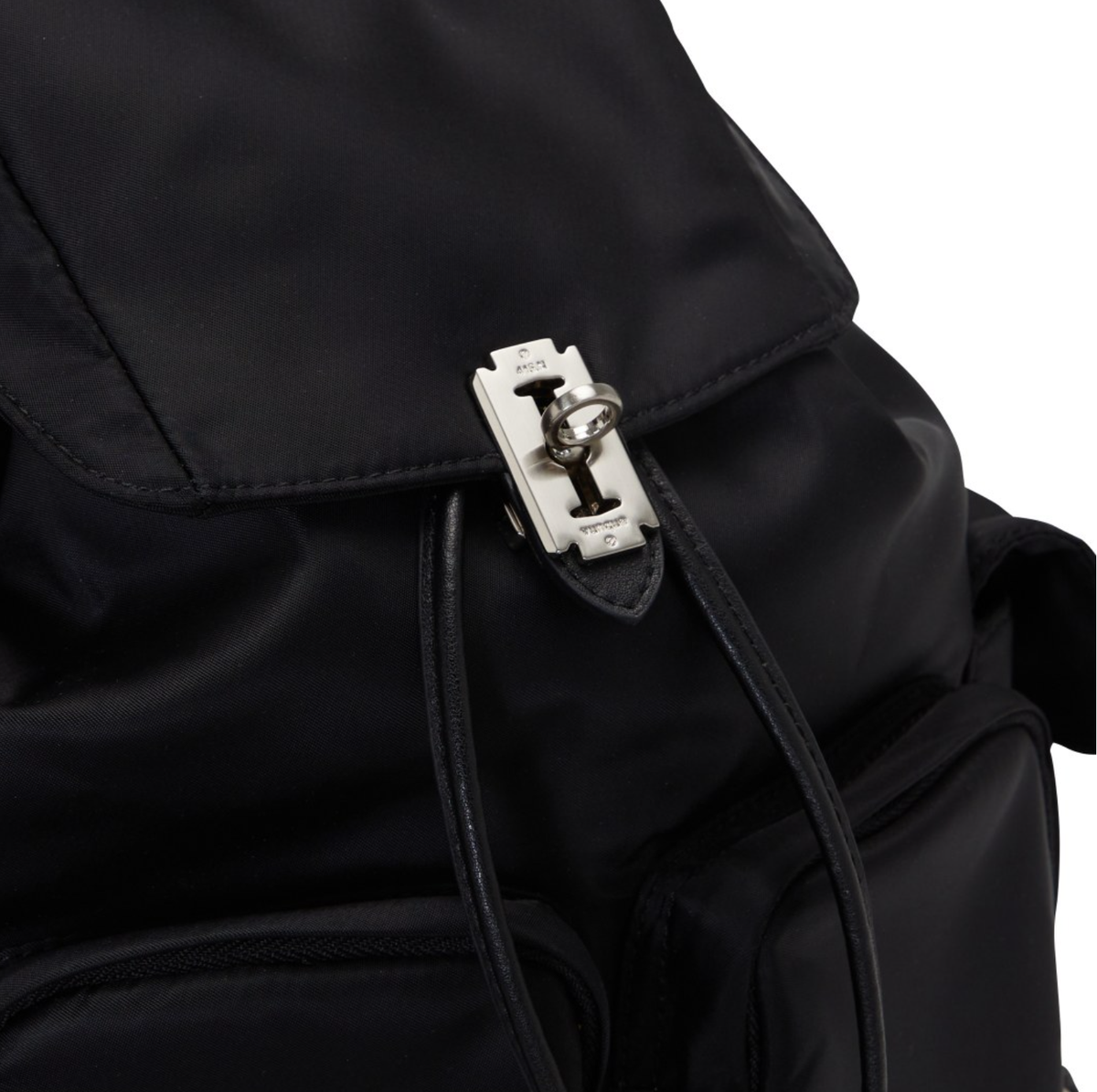 【VUNQUE】Hey Double Pocket Backpack M Hey Double Pocket Backpack M (헤이 더블 포켓 백팩 미듐