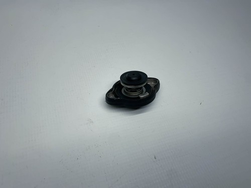 BMW F800R Kühlerdeckel Verschluss Kappe radiator cap (5) 11'