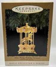 1994 Hallmark Keepsake Holiday Carousel Tobin Fraley Magic Light & Music QLX7496