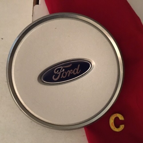 #C 2001-03 FORD WINDSTAR OEM CENTER WHEEL COVER PIECE HUB CAP 1f22-1A096-AB