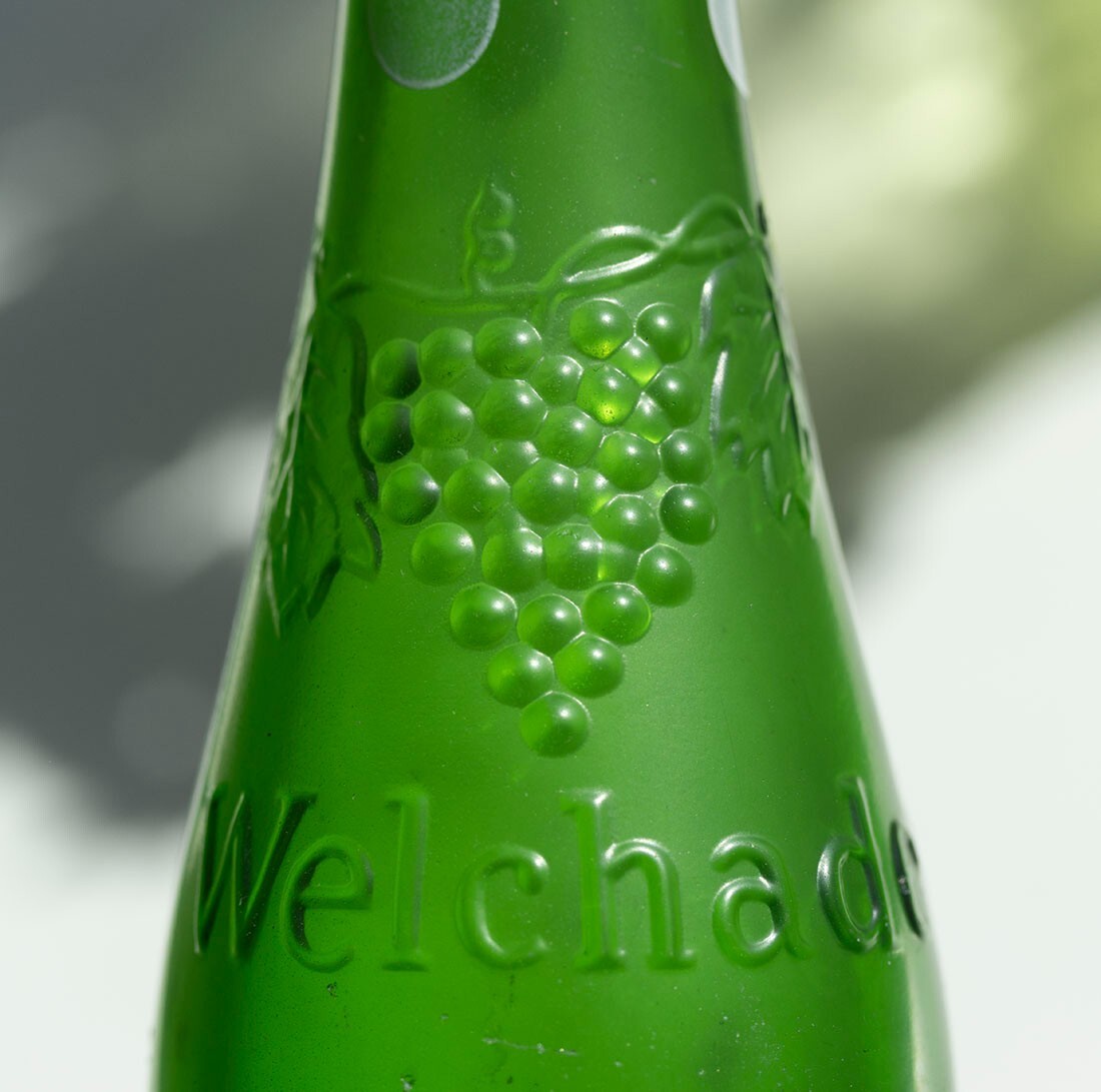 1940s Welchade Grape Soda Bottle Green Glass Los Angeles Vintage