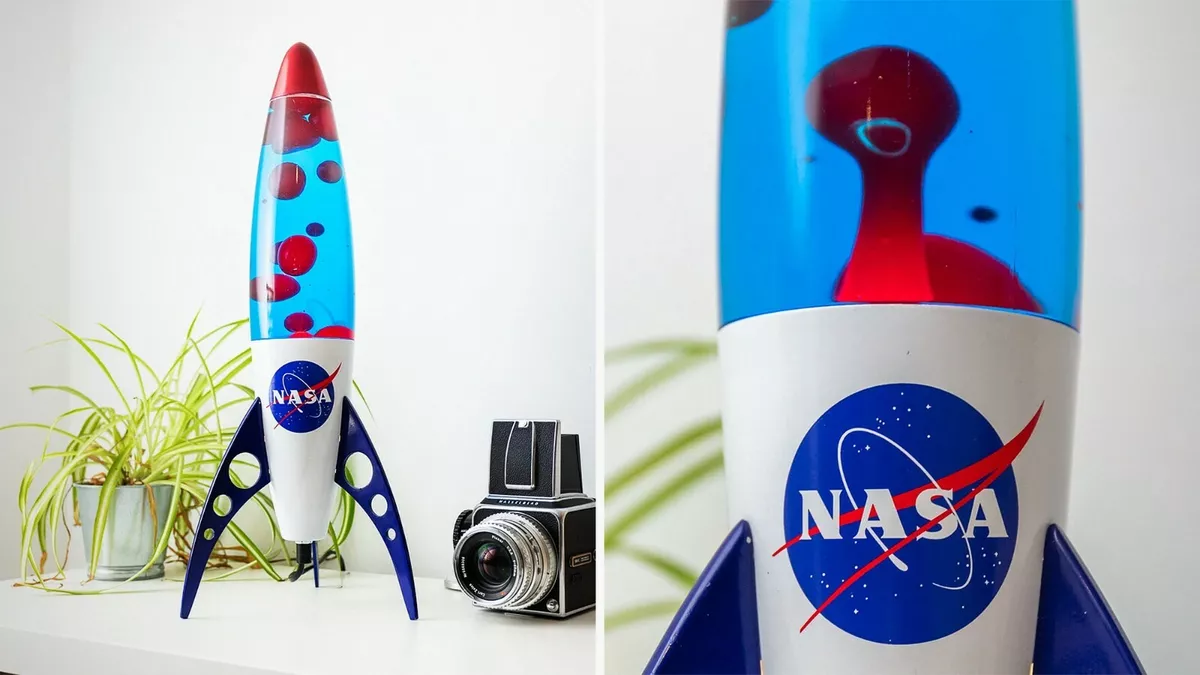 NASA Retro Galaxy Moon Rocket Ship Lava Lamp Light Lite New Apollo Space Mission