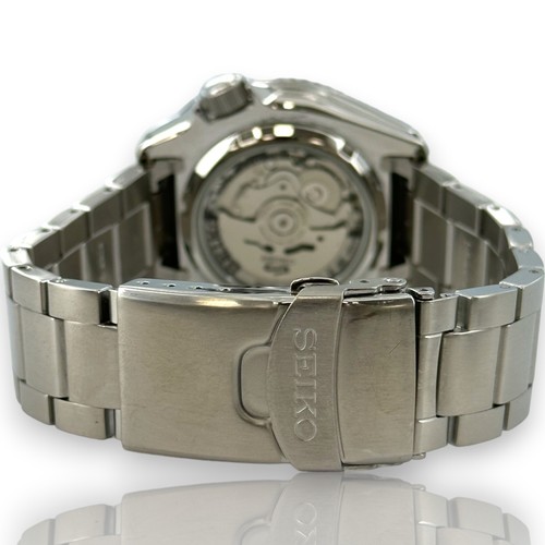 Seiko 5 Sports Geen Teal Dial SRPD61 Steel Black Dial 43mm Watch - Picture 5 of 6
