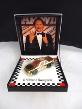 White Rose by Matchbox Superstar Dale Earnhardt 6 Time Championship 1/64 w/ box