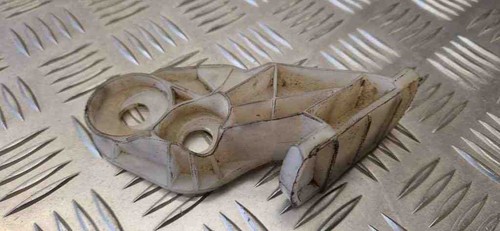 BMW 3 Touring E46 Stoßstangenhalter vorne rechts 8195296 2.00 Diesel 31066196