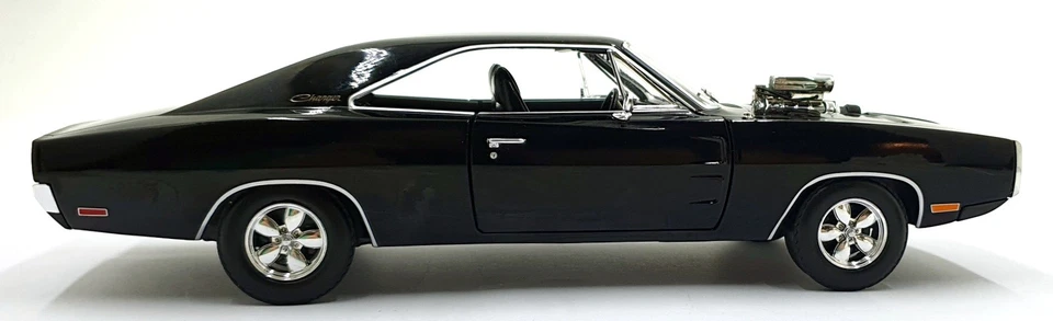 Greenlight 1/18 Scale Diecast 19122 - 1970 Dodge Charger - Black - Image 3 of 4