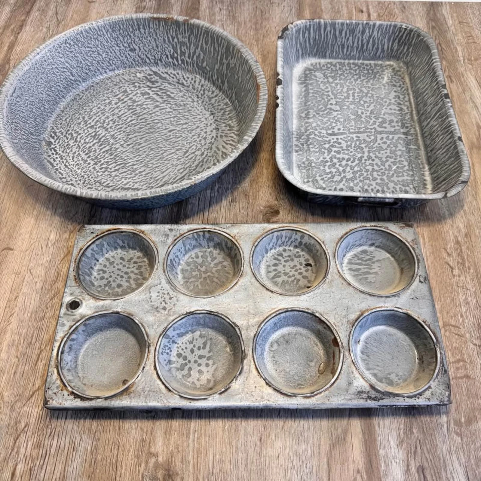 Vintage Gray Speckled Enamelware Bakeware Set Muffin Tin, Roaster & Mixing Bowl