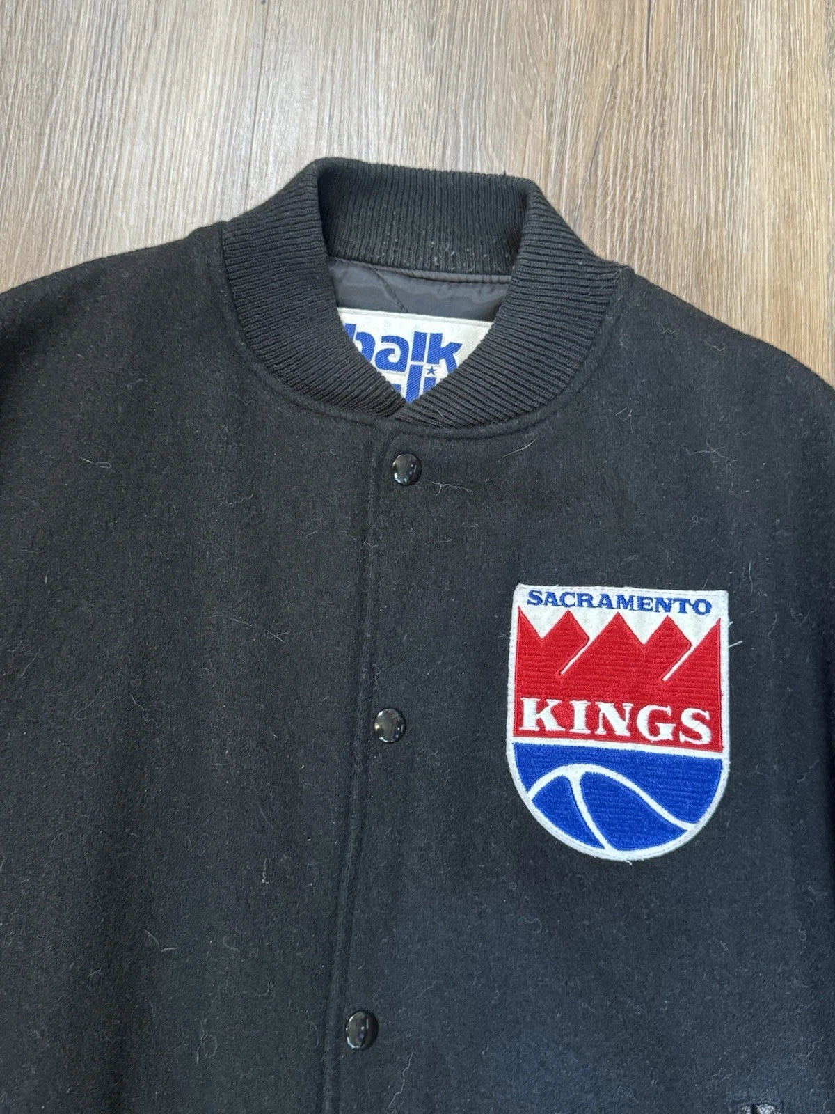 Vintage 80s Chalk Line Sacramento Kings Wool Leather Varsity Jacket USA Large - product detail image 3