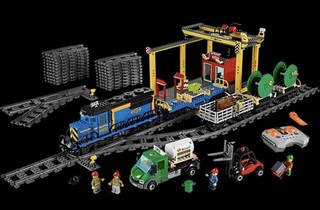 LEGO City 60052 Train de marchandises télécommandé avec rails wagons