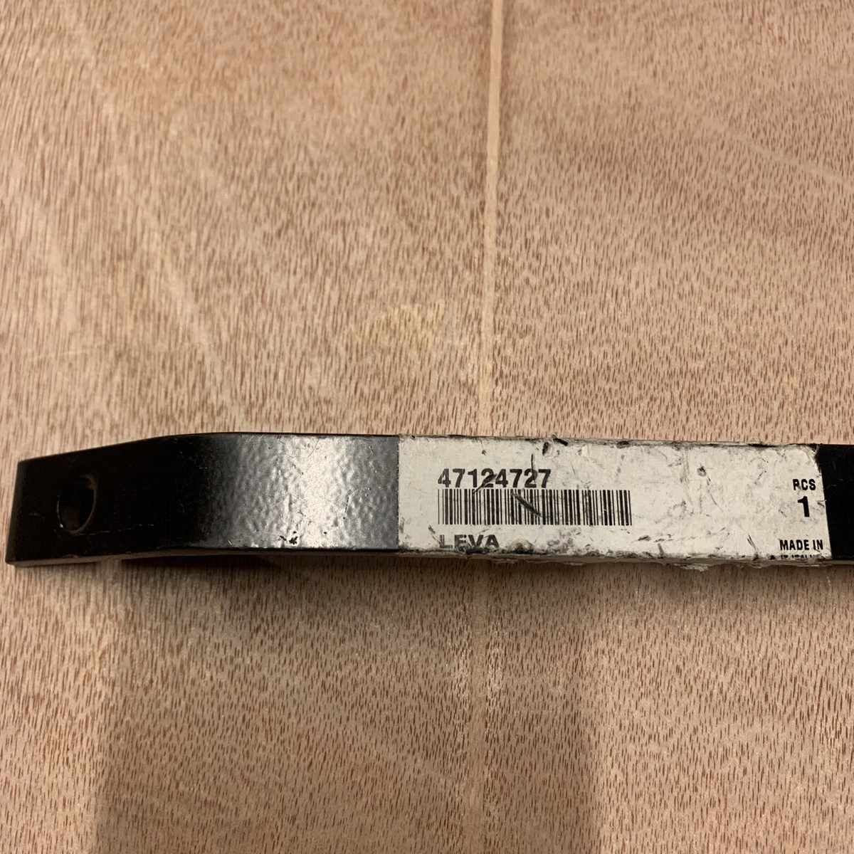 CNH 47124727 Lever Farmall 65c,75c,85c,95c,jx1060c,jx1070c,jx1075c ジェラート カビゴンヘアバンドアイマスク