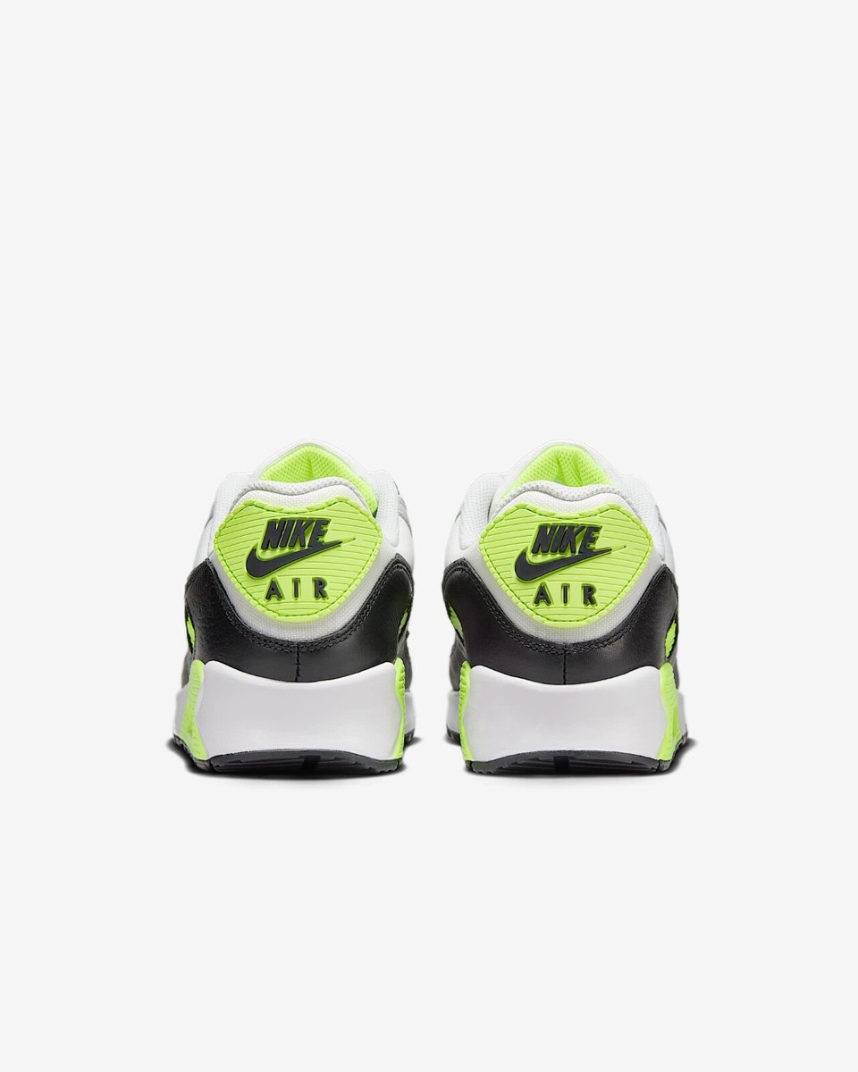Genuine Nike Air Max 90 GORE-TEX GTX ® ( Men Size UK 8.5 EUR 43