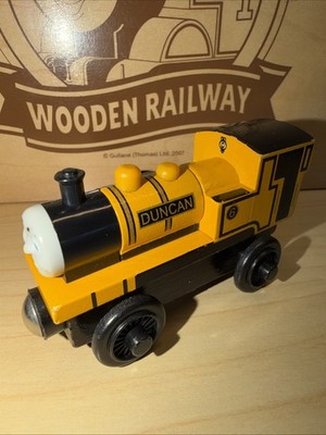 DUNCAN ! THOMAS FRIENDS TRAIN WOODEN 2003 LARGE FACE CGI
