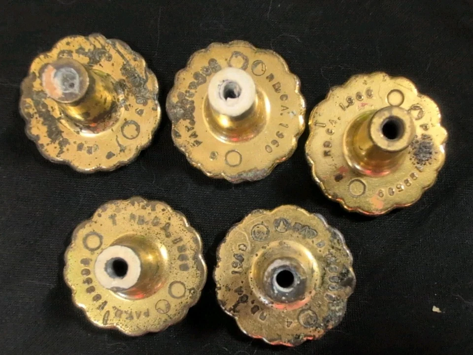 Set Of 5 Vintage Brass Drawer Knobs Pulls - Image 2 of 2