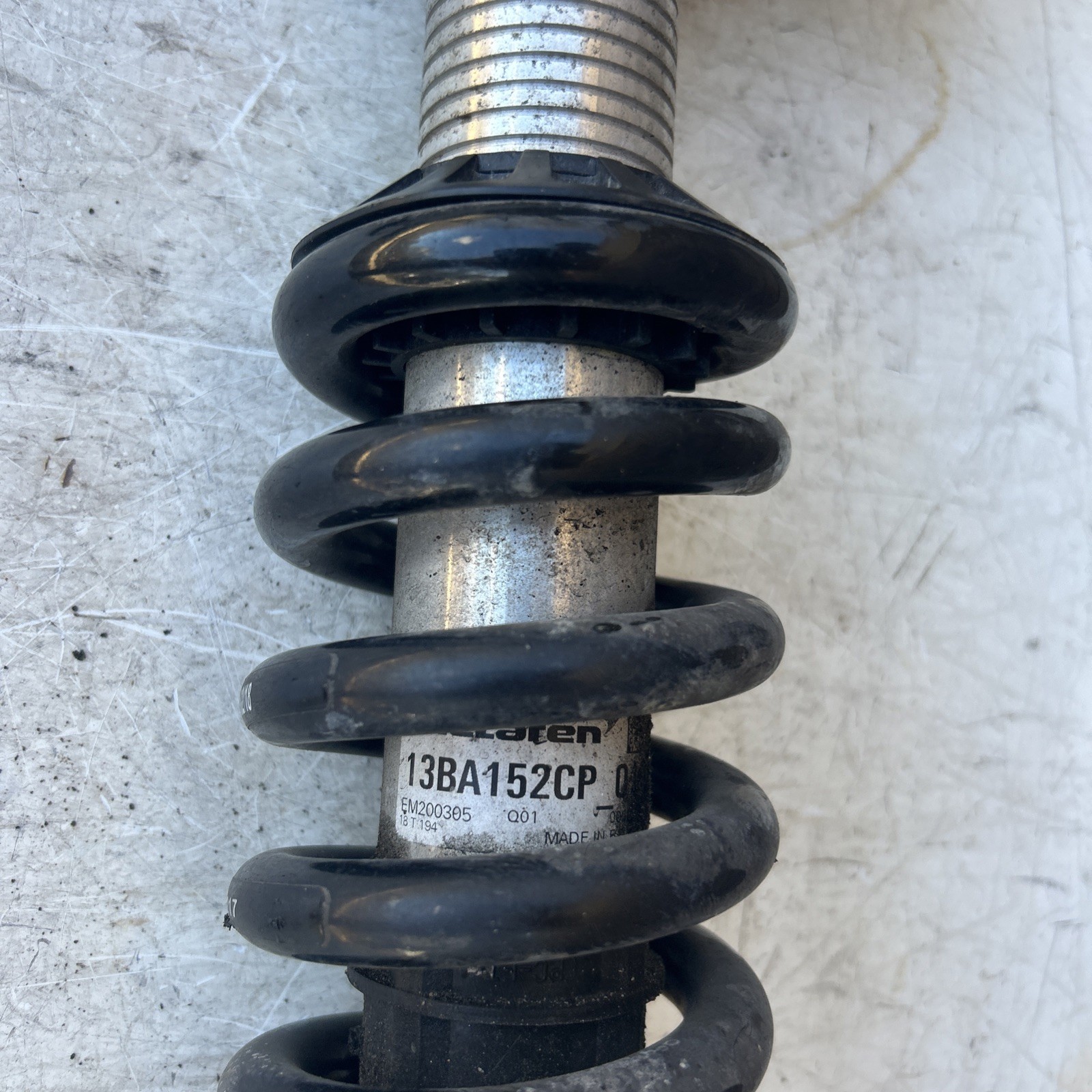 17-21 McLaren 570S Spider P13 Rear Right Strut Shock Absorber P