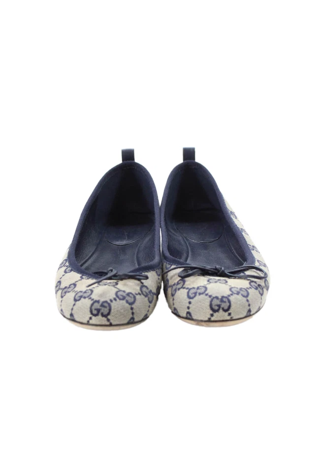 Zapatos planos de ballet Gucci para mujer de lona GG con monograma azul marino talla 6 Foto 2 de 4