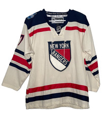 2012 NHL Winter Classic Celebrated with Panini Hockey Cards 24