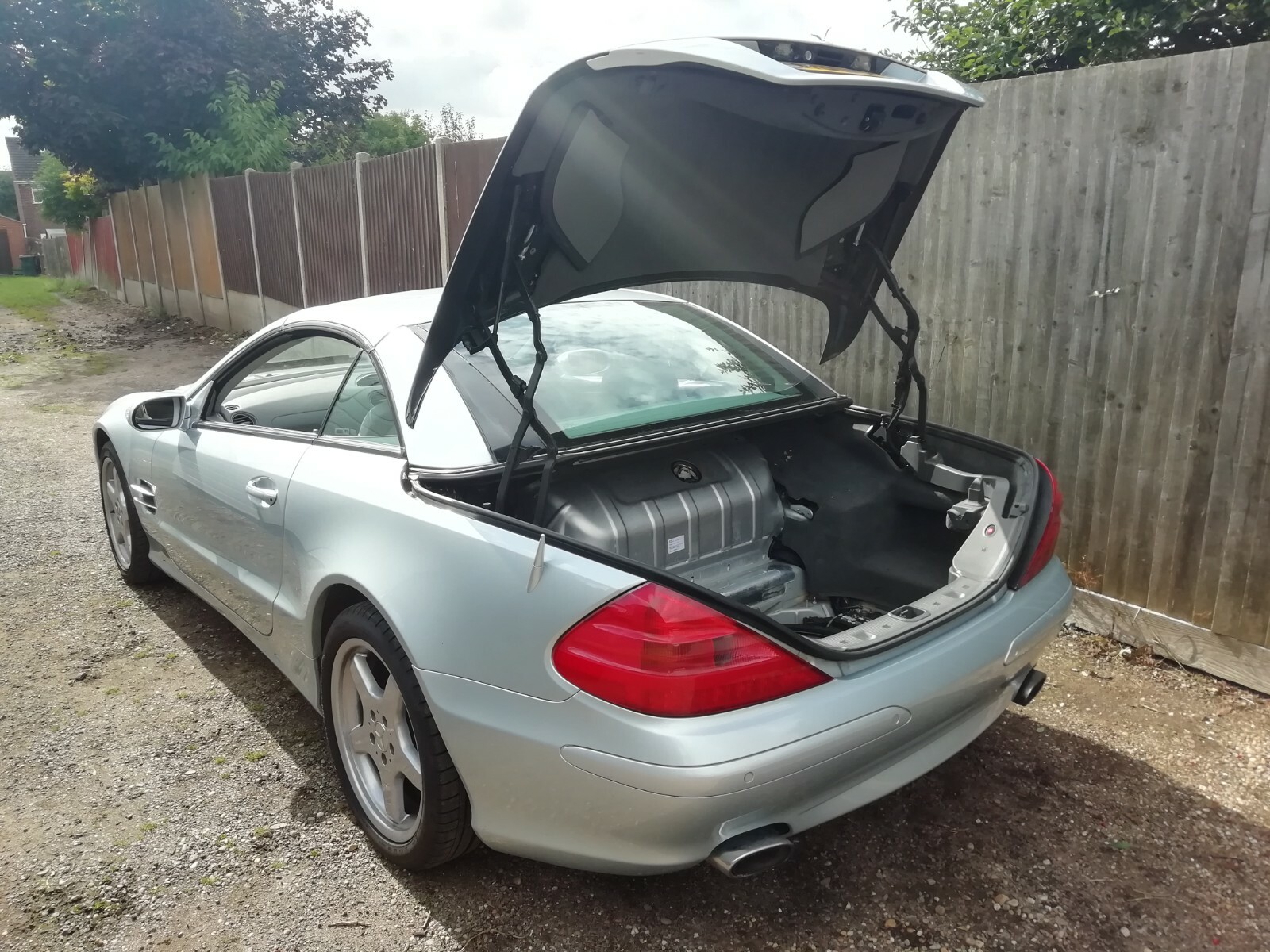 Mercedes SL R230 Fuel Tank Baffle Noise Rattle Fix Repair SL350 SL500