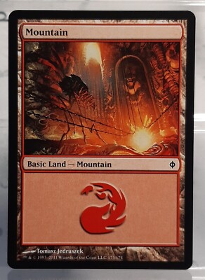 Magic - Mountain / Gebirge (V.2) - Basic Land - Das neue Phyrexia - EN/NM