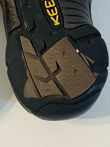 Keen Newport H2 Sandle Brown Outdoor Closed Toe Men's Size 9. - Picture 9 of 9