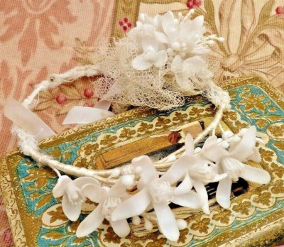 OLD VINTAGE BRIDAL WREATH AND BOUQUET circa 1960/ 1970