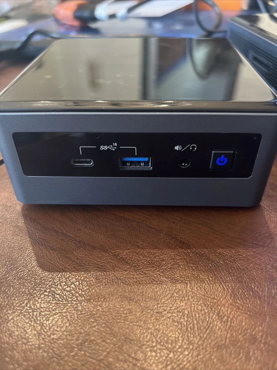 Intel NUC 10 Performance (Intel i7-10710U, 1.10GHz/32GB RAM/2TB