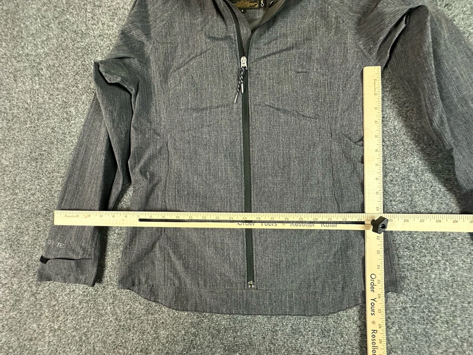 burton day-lt special zip up snowboard resistant jacket