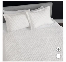 Jennifer Adams Solana Full/Queen 3 Piece Quilt Set Wrinkle Resistance White