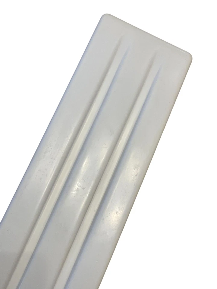 Tabla de transferencia para silla de ruedas Invacare, plástico, blanco, 27" L x 8" W, 1034216 Foto 4 de 4