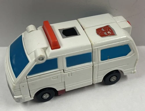 Vintage 1985 G1 Transformers First Aid Protectobots Hasbro Action Figure