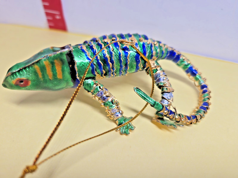 Cloisonne Chameleon, Iguana Lizard ~ Jointed to Move~Very Life Like