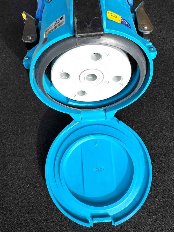 MELTRIC 33-94167 DS100 BLUE 3/10HP, TYPE 4X RECEPTACLE 120/208VAC *warranty* - Image 4 of 4