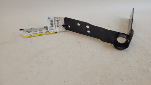 Genuine GM Driver Side Tailgate Closure Side Hinge 84708342 - Picture 2 of 12