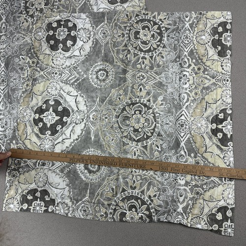 2 Pottery Barn Jacquelyn Medallion Euro Pillow Sham 100% Cotton Gray Beige - 第 8/9 張圖片