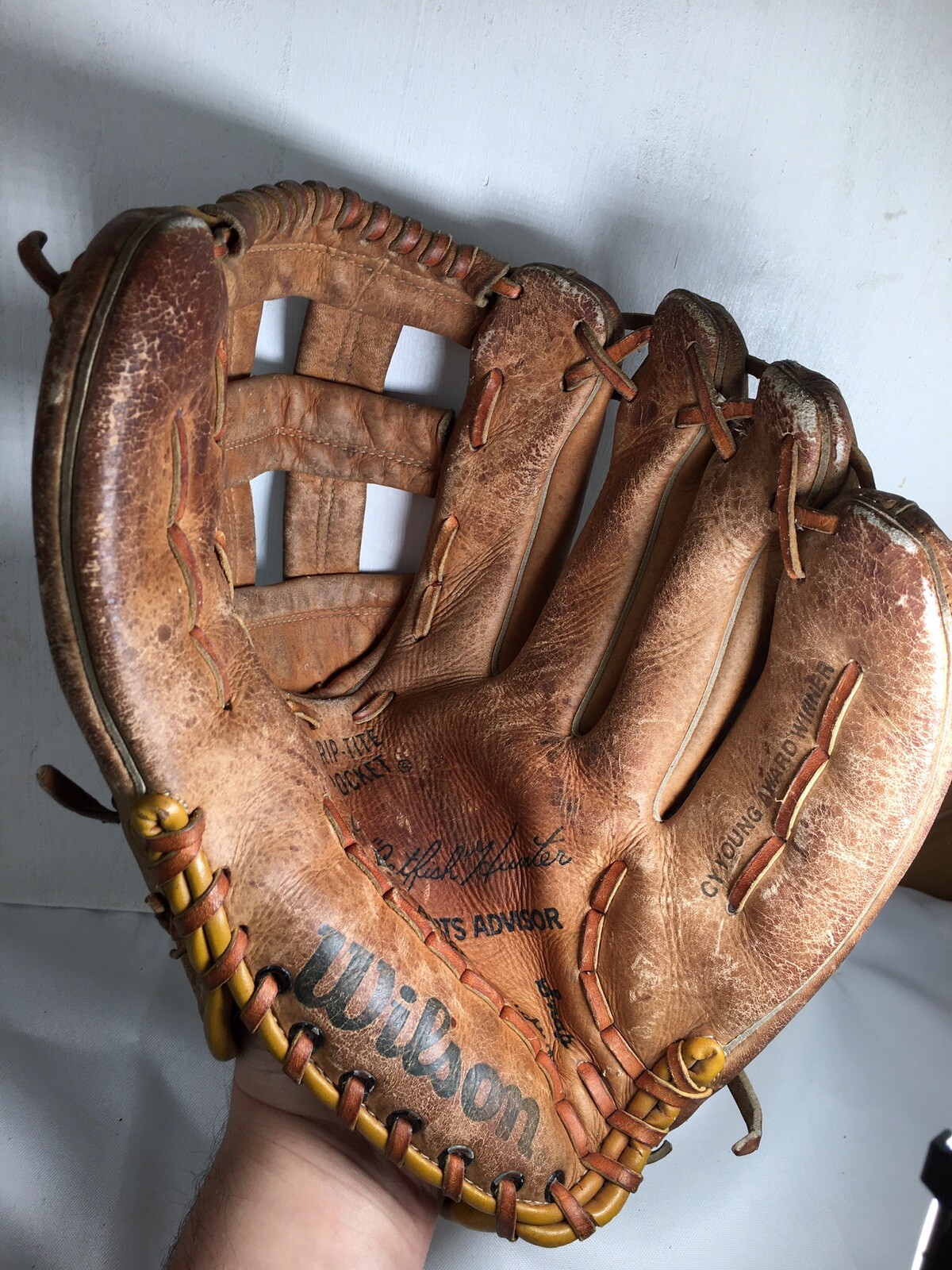 VINTAGE Wilson ACH2170 Jim Catfish Hunter Baseball Glove ProBack Model