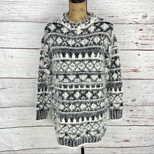 Womens Sweater Fuzzy Eyelash Knit 