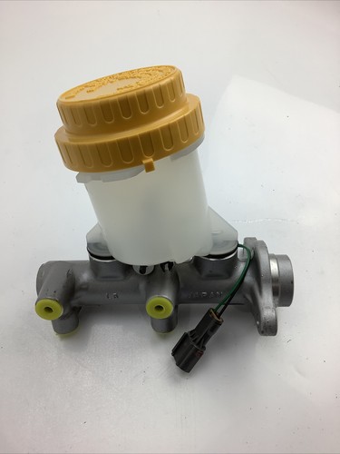 Beck/Arnley 072-8961 Brake Master Cly/Reservoir NOS Ships Quick - Picture 2 of 3